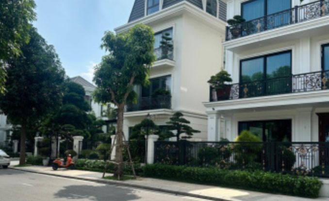 Bán gấp nhà liền kề Vinhomes Green Bay Mễ Trì, DT 90m2, hướng Bắc tứ trạch, giá tốt